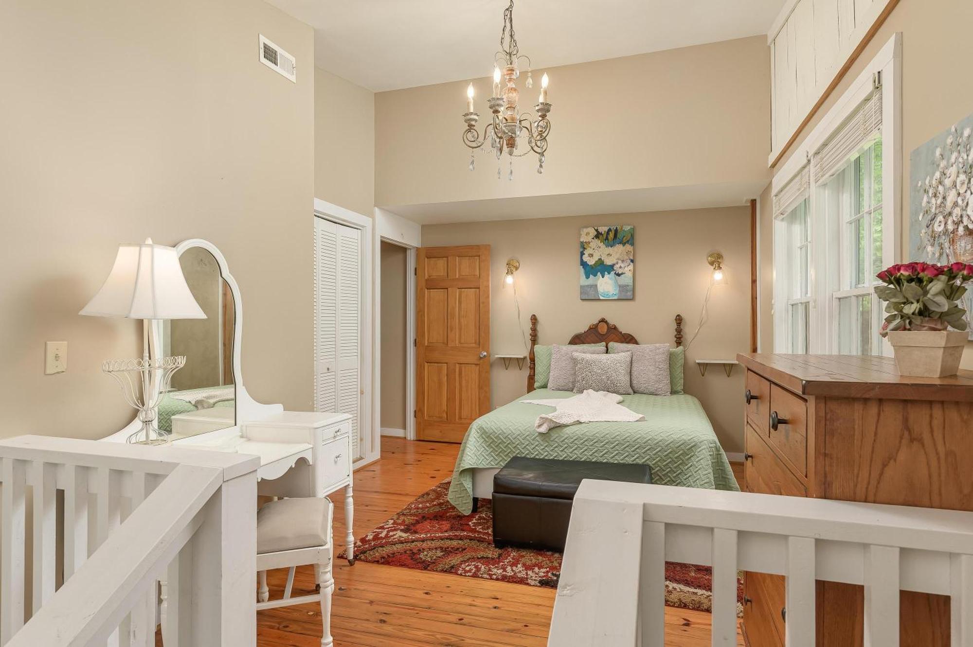 Cragsmere Manor Views 24 Guests Mentone Esterno foto