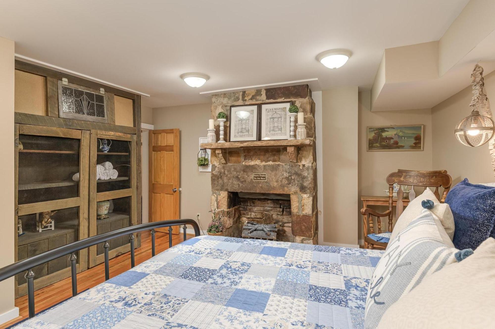Cragsmere Manor Views 24 Guests Mentone Esterno foto