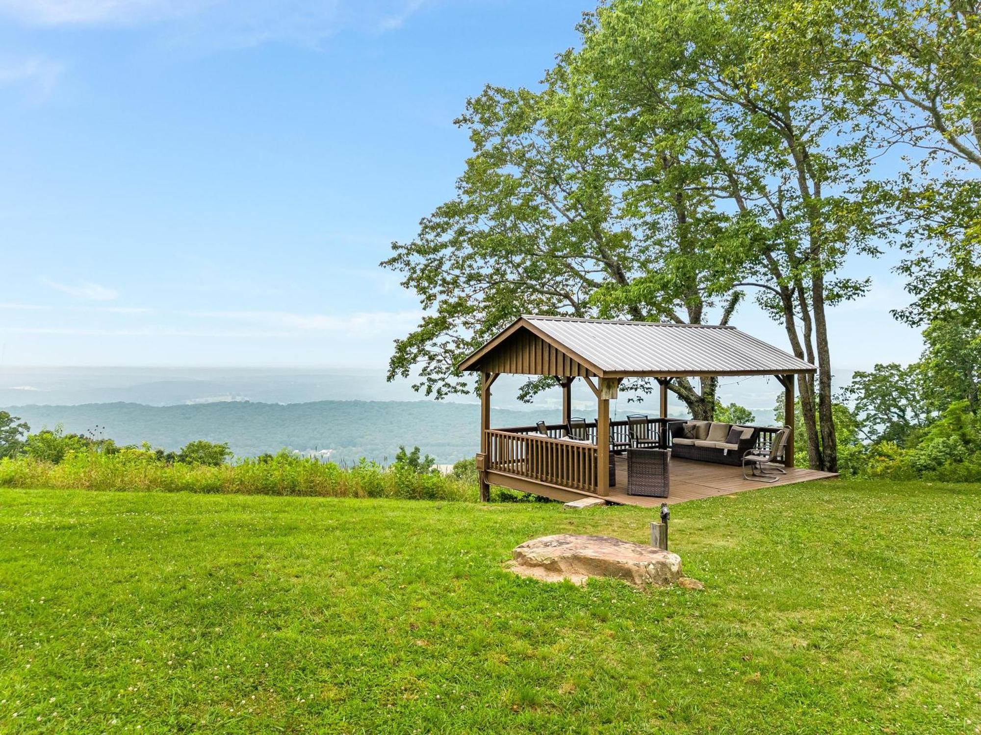 Cragsmere Manor Views 24 Guests Mentone Esterno foto